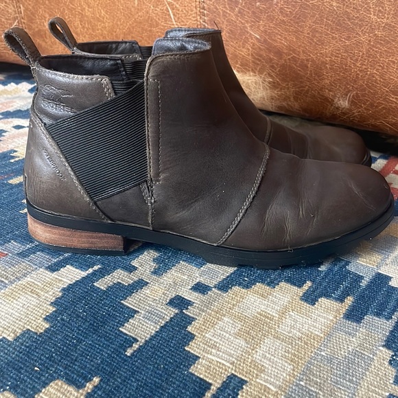 Sorel Emelie Chelsea Boots Quarry - Picture 2 of 8